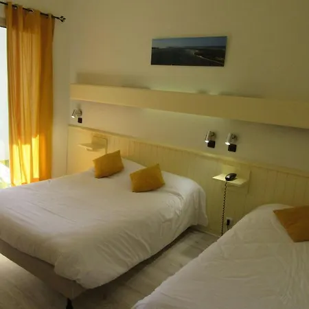 P'tit Dej-hotel 3* Saintes